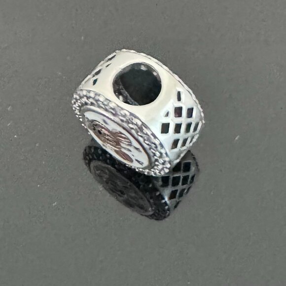 Pandora Disney Micky Bead Charm - Picture 4 of 5